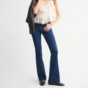 Abercrombie and Finch women’s jeans boot cut high rise dark wash